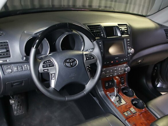 2013 Toyota Highlander II (XU40) Рестайлинг, чёрный - вид 8