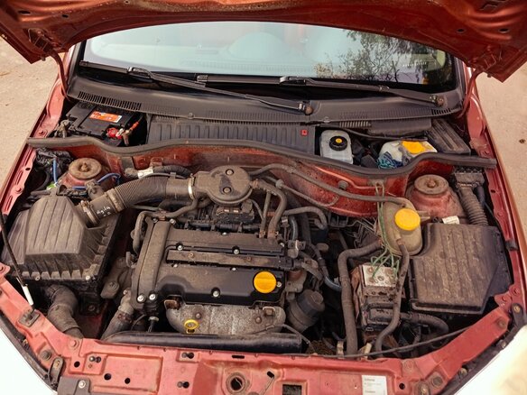 2001 Opel Corsa C, красный, 239000 рублей - вид 12