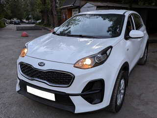 2019 Kia Sportage IV Рестайлинг, белый, 1800000 рублей, вид 1
