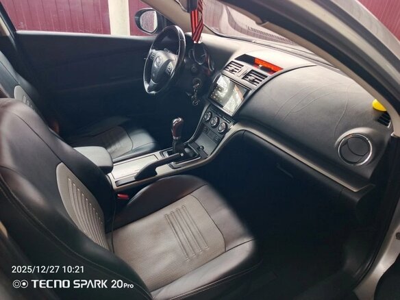 2010 Mazda 6 II (GH) Рестайлинг, серебристый, 1200000 рублей - вид 4