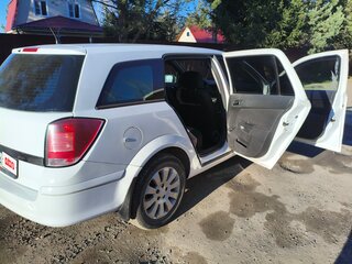 2006 Opel Astra H, белый, 310000 рублей, вид 4
