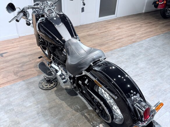 2017 Harley-Davidson Softail Deluxe, чёрный, 1199000 рублей - вид 4