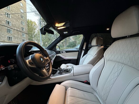 2020 BMW X7 30d I (G07), чёрный, 7250000 рублей - вид 7