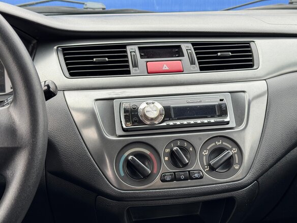 2007 Mitsubishi Lancer IX Рестайлинг, серебристый, 349000 рублей - вид 5