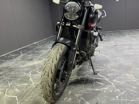2021 Triumph Trident 660, чёрный, 900000 рублей, вид 2