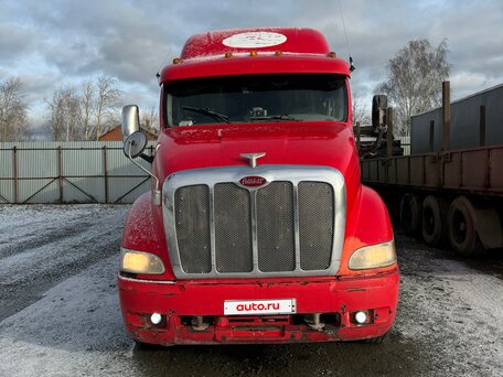 2003 Peterbilt 387, красный, 1700000 рублей, вид 1