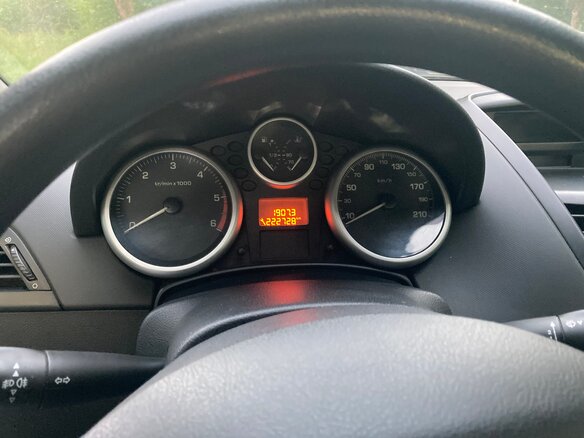 2008 Peugeot 207 I, белый, 450000 рублей - вид 2