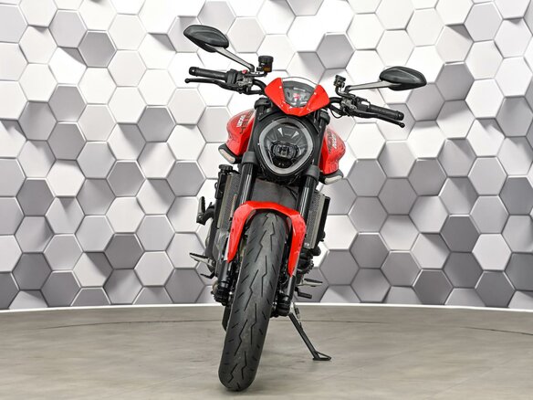 2021 Ducati Monster 937, красный, 977000 рублей - вид 4