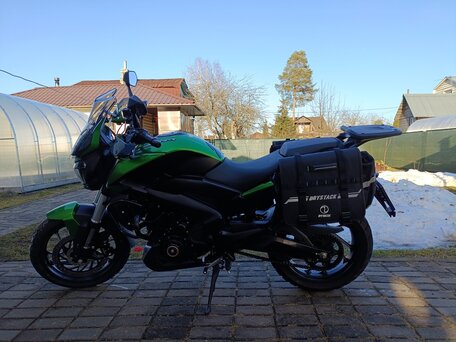 2023 Bajaj Dominar 400, зелёный, 400000 рублей, вид 3