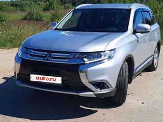 2018 Mitsubishi Outlander III Рестайлинг 2, серебристый, 2150000 рублей, вид 2