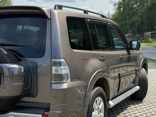 2012 Mitsubishi Pajero IV Рестайлинг 1, коричневый, 2000000 рублей, вид 3
