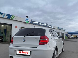 2011 BMW 1 серии 116i I (E81/E82/E87/E88) Рестайлинг, белый, 650000 рублей, вид 4