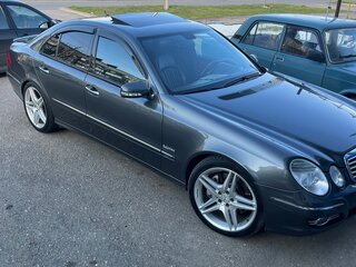 2008 Mercedes-Benz E-Класс 420 III (W211, S211) Рестайлинг, серый, 1800000 рублей, вид 4