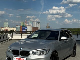 2018 BMW 1 серии 118i II (F20/F21) Рестайлинг 2, серый, 1980000 рублей, вид 2