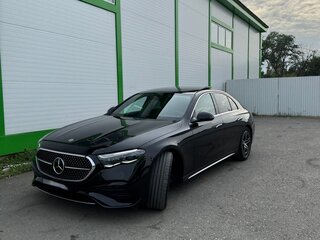2024 Mercedes-Benz E-Класс 300 VI (W214, S214), чёрный, 7795000 рублей, вид 4