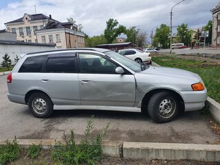 2000 Nissan Wingroad II (Y11), серебристый, 180000 рублей, вид 3