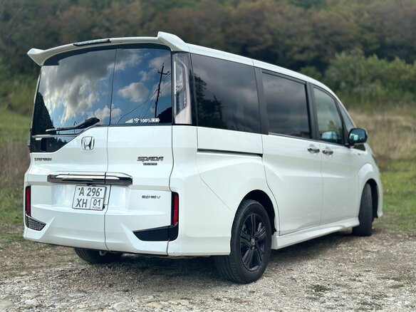 2020 Honda Stepwgn Spada V Рестайлинг, белый, 2599000 рублей - вид 14