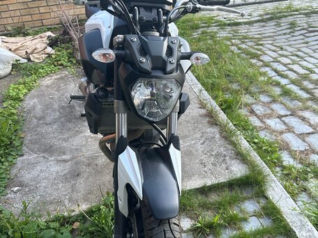 2014 Yamaha MT-07 (FZ-07), серебристый, 666666 рублей, вид 4