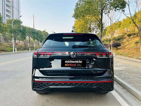 2025 Volkswagen Tiguan L Pro III (China Market), чёрный, 4390000 рублей, вид 3