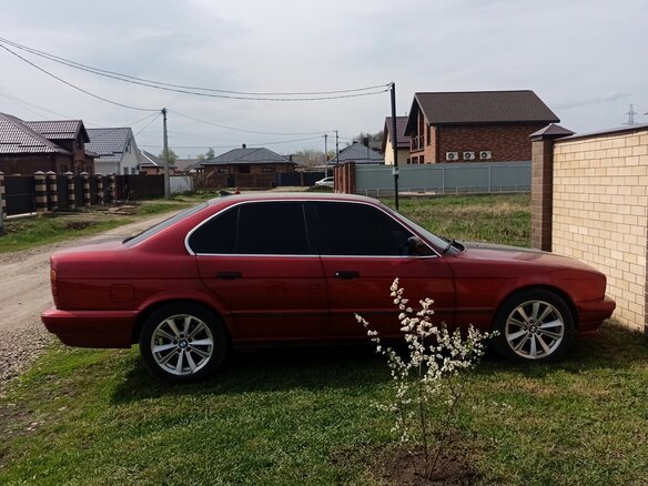 1992 BMW 5 серии 520i III (E34), чёрный - вид 3