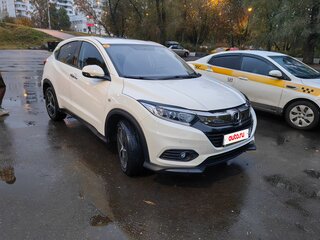 2021 Honda Vezel I Рестайлинг, белый, 2175000 рублей, вид 4