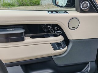 2020 Land Rover Range Rover IV Рестайлинг, чёрный, 6900000 рублей, вид 3
