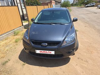 2010 Ford Focus II Рестайлинг, серый, 720000 рублей, вид 1