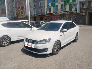 2019 Volkswagen Polo V Рестайлинг, белый, 925000 рублей, вид 1