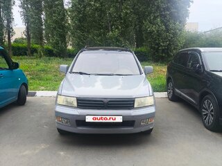 2003 Mitsubishi Space Wagon III, серый, 275000 рублей, вид 4
