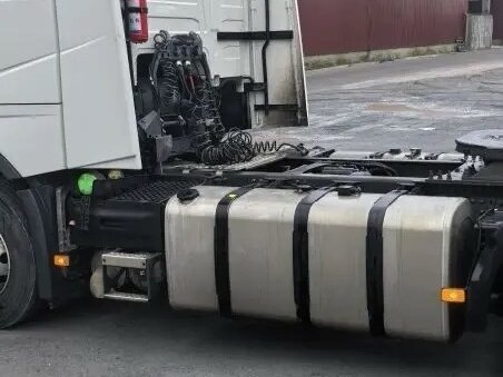 2019 Volvo FH, белый, 6300000 рублей, вид 2