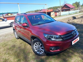 2013 Volkswagen Tiguan I Рестайлинг, красный, 2300000 рублей, вид 3