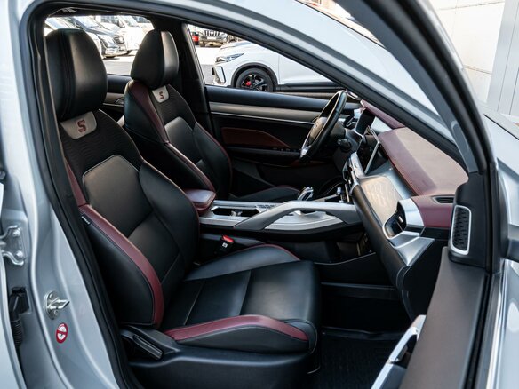 2022 Geely Coolray I, серый, 1620000 рублей - вид 7