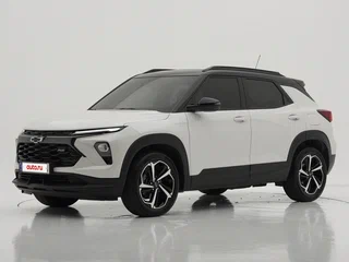 2023 Chevrolet TrailBlazer III Рестайлинг, белый, 1990000 рублей, вид 1