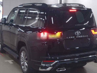 2026 Toyota Land Cruiser 300 Series, чёрный, 14835177 рублей, вид 3