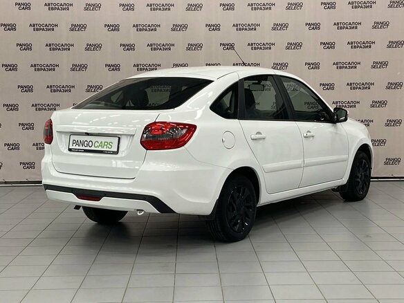 2021 Lada (ВАЗ) Granta I Рестайлинг, белый, 830000 рублей - вид 5