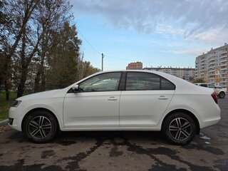 2018 Skoda Rapid I Рестайлинг, белый, 1290000 рублей, вид 4