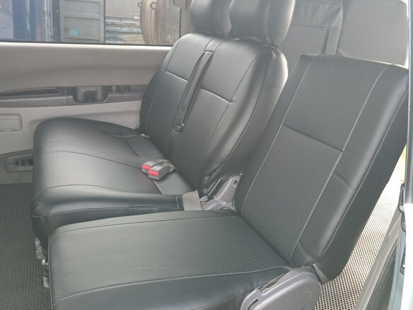 2004 Mitsubishi Delica IV, серебристый, 1600000 рублей - вид 12