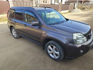 2010 Nissan X-Trail II, коричневый, 900000 рублей, вид 3