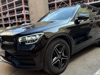 2020 Mercedes-Benz GLC 300 I (X253) Рестайлинг, чёрный, 3790000 рублей, вид 4