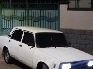 2005 Lada (ВАЗ) 21053-20, белый, 80000 рублей, вид 2