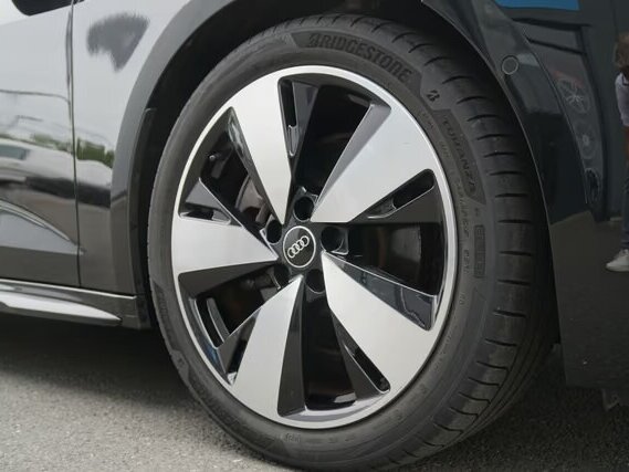 2025 Audi A5 III (B10), чёрный, 6086689 рублей - вид 10