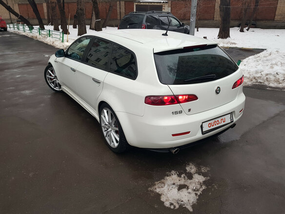2008 Alfa Romeo 159, белый - вид 10