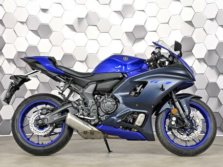 2022 Yamaha YZF-R7, синий, 1099000 рублей, вид 3