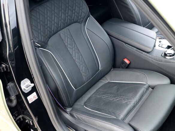 2021 BMW 5 серии 530d xDrive VII (G30/G31/G38) Рестайлинг, чёрный, 7490000 рублей - вид 12