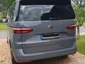 2023 Volkswagen Multivan Long T7, серый, 5850000 рублей - вид 2