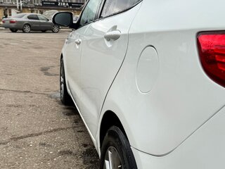 2016 Kia Rio III Рестайлинг, белый, 700000 рублей, вид 5