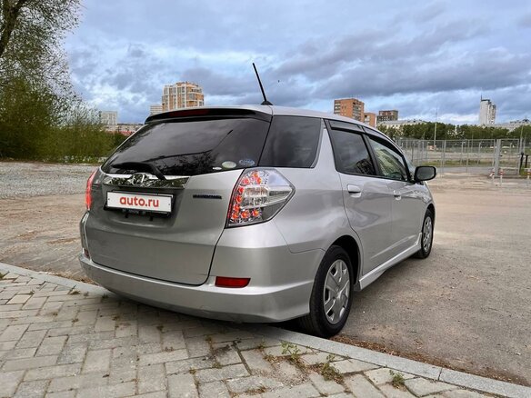 2011 Honda Fit Shuttle I, серебристый, 1080000 рублей - вид 10