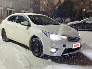 2013 Toyota Corolla XI (E160, E170, E180), белый, 1200000 рублей, вид 2