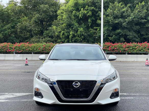 2020 Nissan Teana III (L33), белый - вид 4