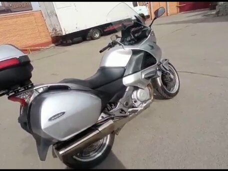 2010 Honda NT700V Deauville, серебристый, 510000 рублей, вид 2